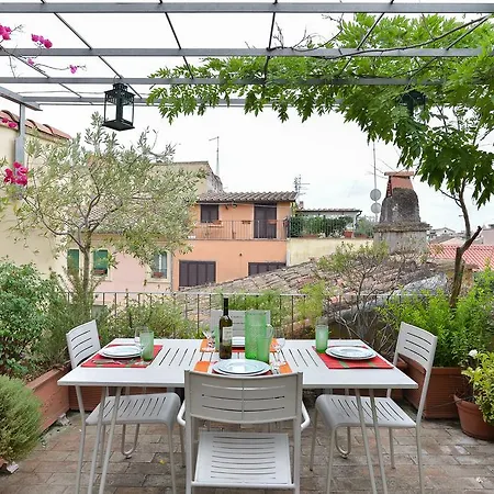 Monti Roof Terrace Apartment